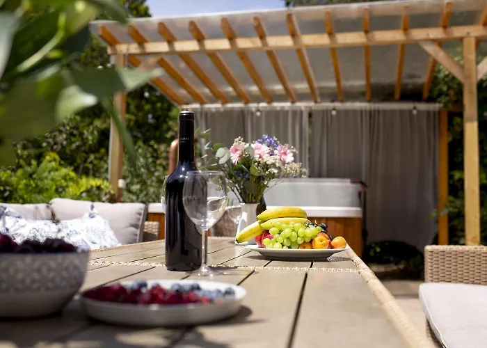 Chillinn Bikaver Gasthof