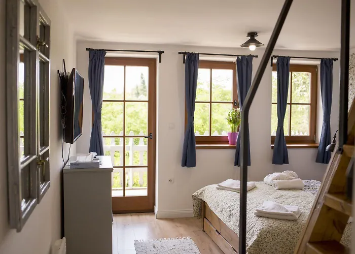 Chillinn Bikaver Gasthof 4*